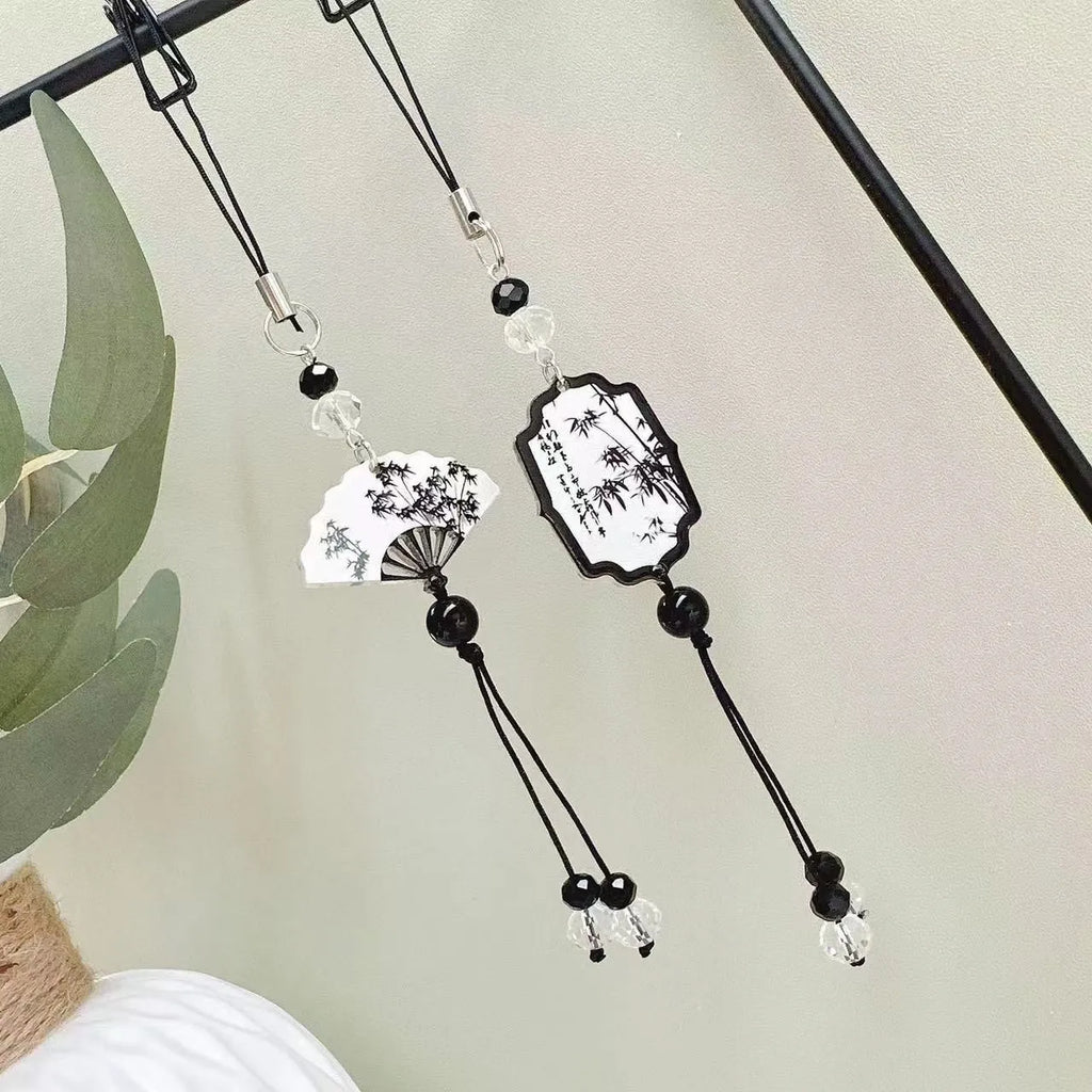 Guofeng floral pattern bead pendant keychain with Chinese style design
