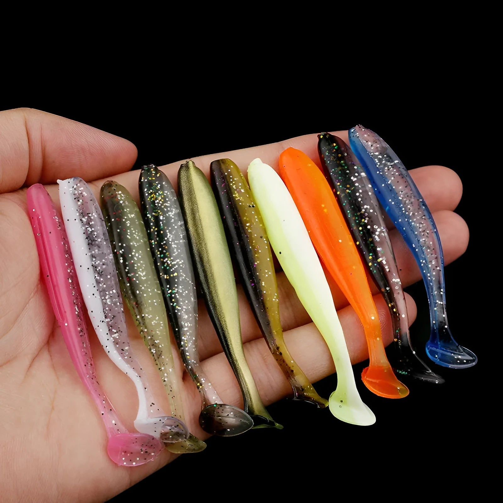 Soft worm fishing lure with two-tone T-tail measuring 7cm length for freshwater predator species