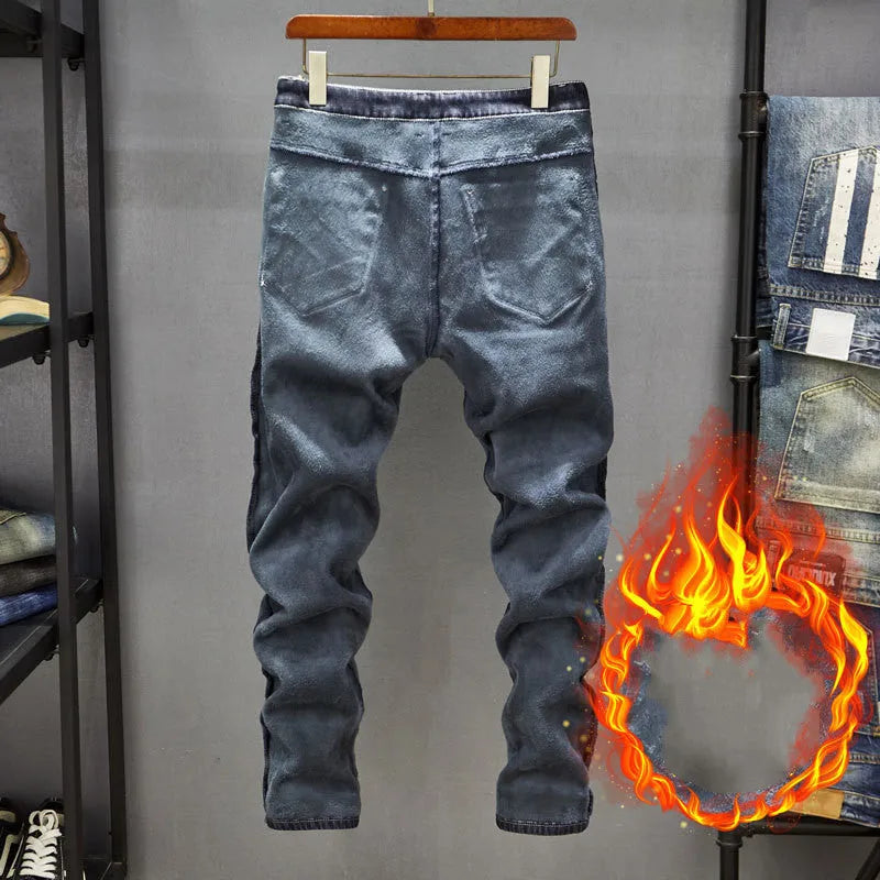 Men's slim-fitting skinny jeans in blue denim with mid-waist cut and standard trousers length