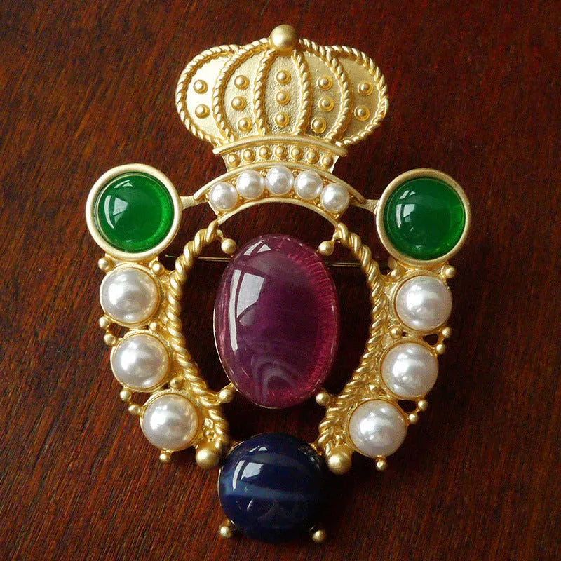 Retro baroque vintage brooch in zinc alloy with diamond shape, showing eight style options from 2cm to 5.5cm dimensions.