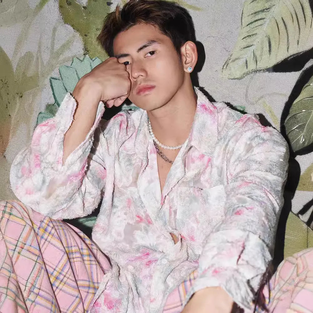 Men's floral long sleeve shirt with embossed three-dimensional pattern in loose fit