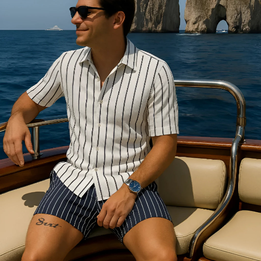 Men's beach shirt and shorts set in four-sided elastic fabric available in multiple sizes