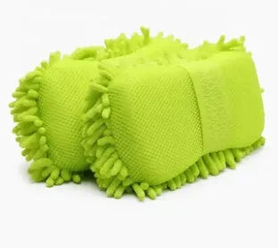 Silvery green microfiber car wash sponge measuring 14 by 25 centimetres