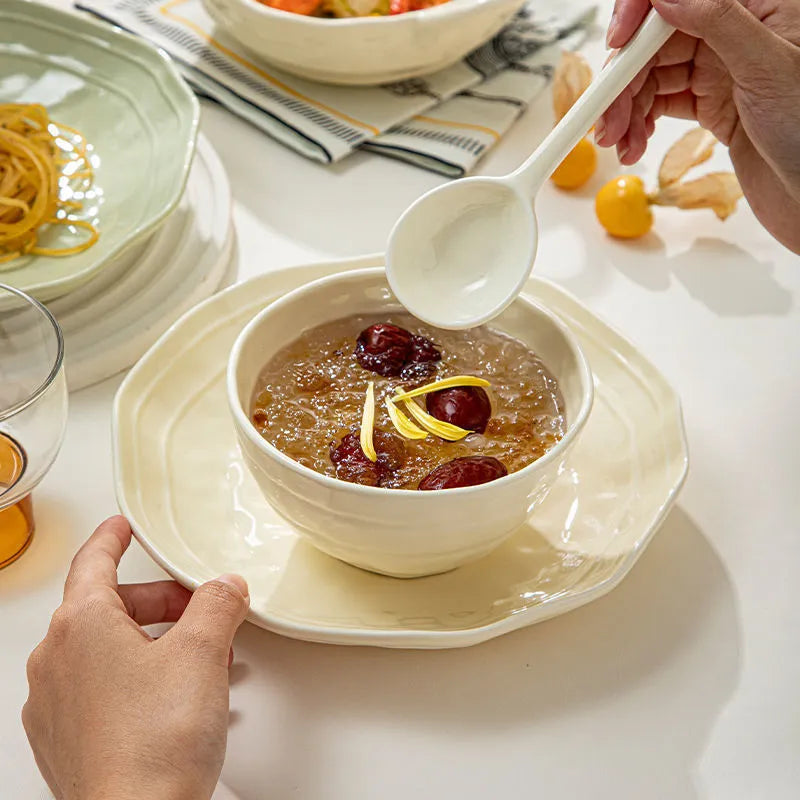 Solid colour ceramic tableware set with 7 pieces in gift box packaging