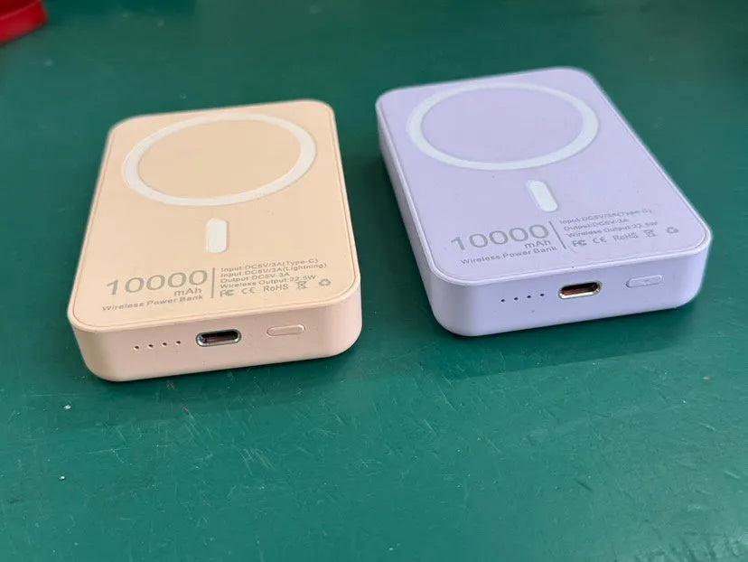 Magnetic wireless charger power bank with 5000mAh capacity in charging foot design