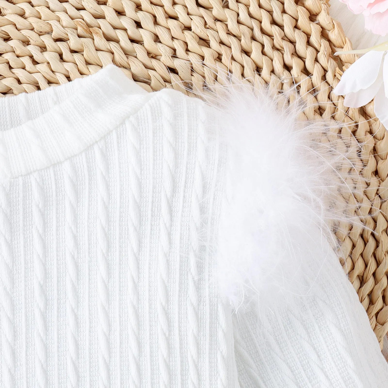 White girls' three-piece suit with furry cotton top, woolen fabric skirt, and belt for autumn winter