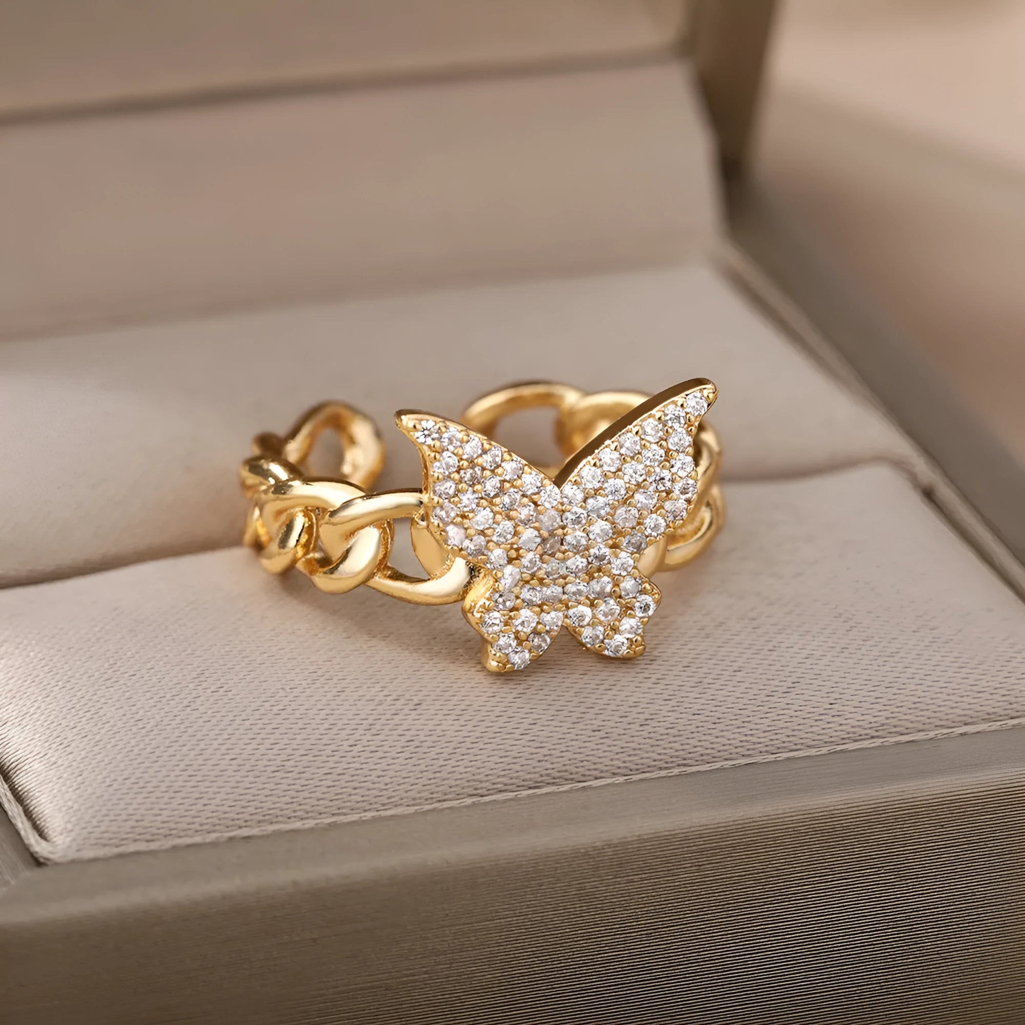Three-dimensional butterfly-shaped copper ring with gold inlay, adjustable open design for women
