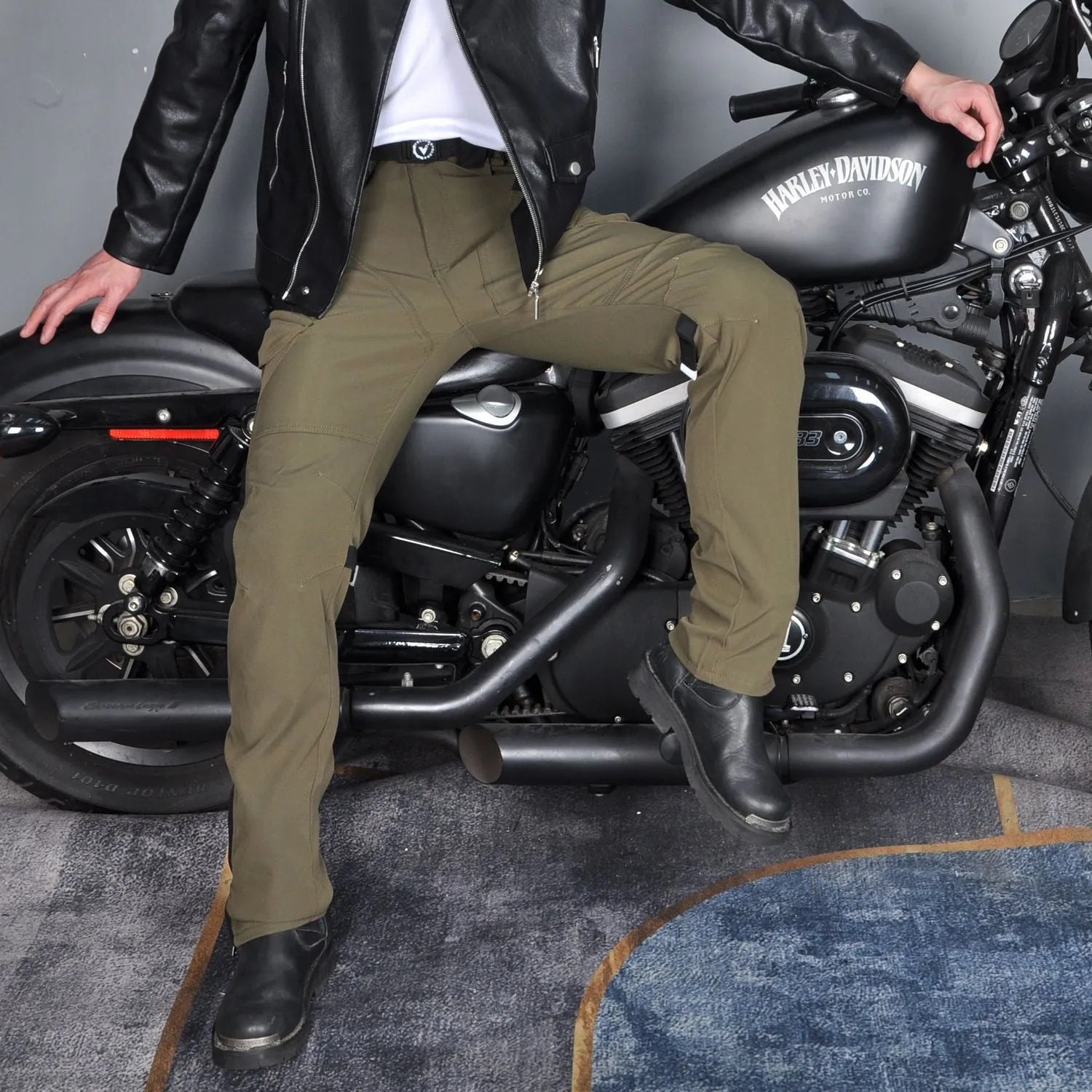 Motorcycle waterproof cycling trousers with belt and protective gear set in black or green colours