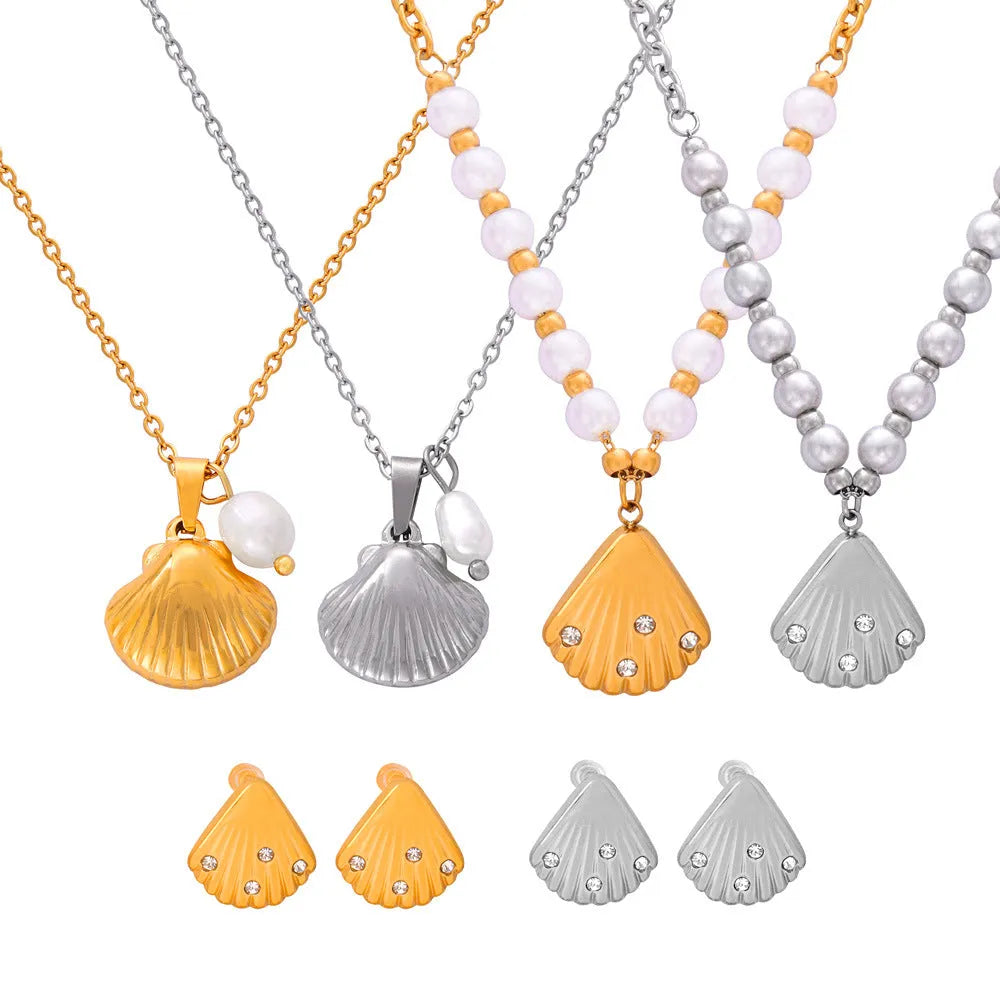 French vintage women's pendant necklace with freshwater pearl beads on titanium steel O-chain