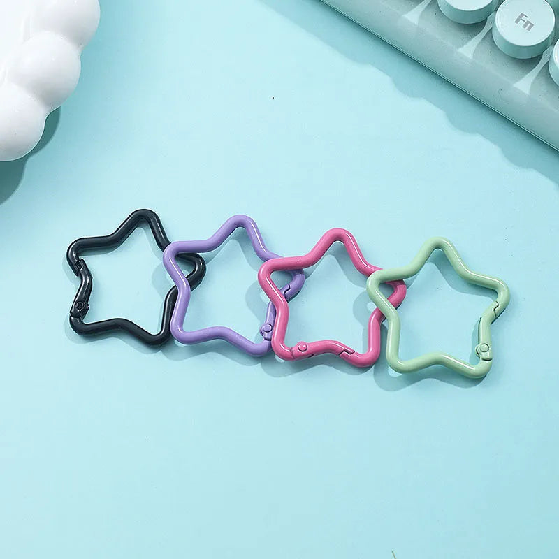 Zinc alloy five-pointed star keychain in various colours for backpack decoration