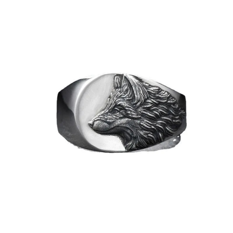 Silver alloy men's ring featuring a geometric wolf head shape in retro style