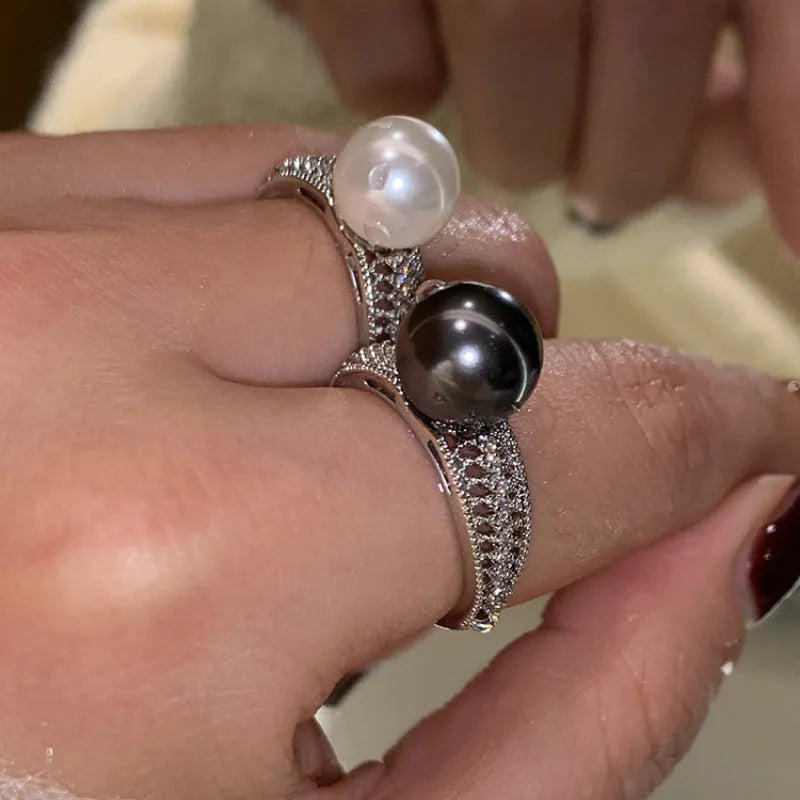 Adjustable copper open finger ring with geometric black pearl design