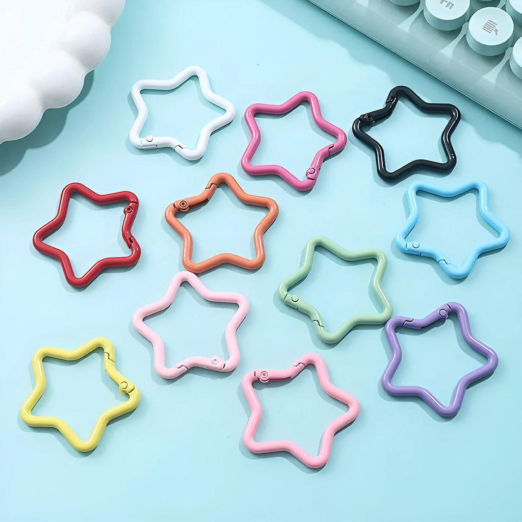 Zinc alloy five-pointed star keychain in various colours for backpack decoration