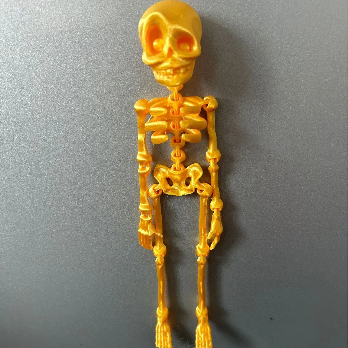 3D printed skull ornament 18cm high in various colours including luminous green and bone color for modern art decoration