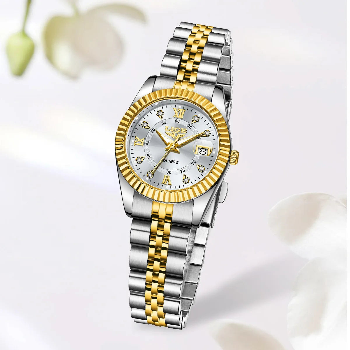 Ladies waterproof quartz fashion watch with 10mm thickness in gold and silver colour options