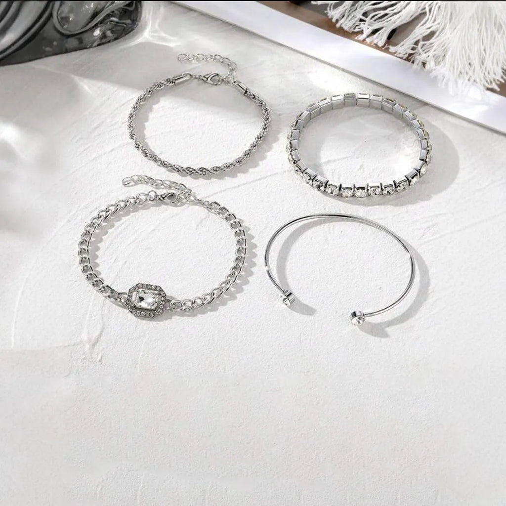Women's retro geometric metal chain bracelet four-piece set in gold or silver alloy finish