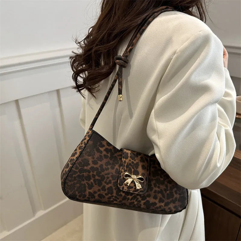 Women's casual large capacity PU handbag with sandwich pocket in neutral colour