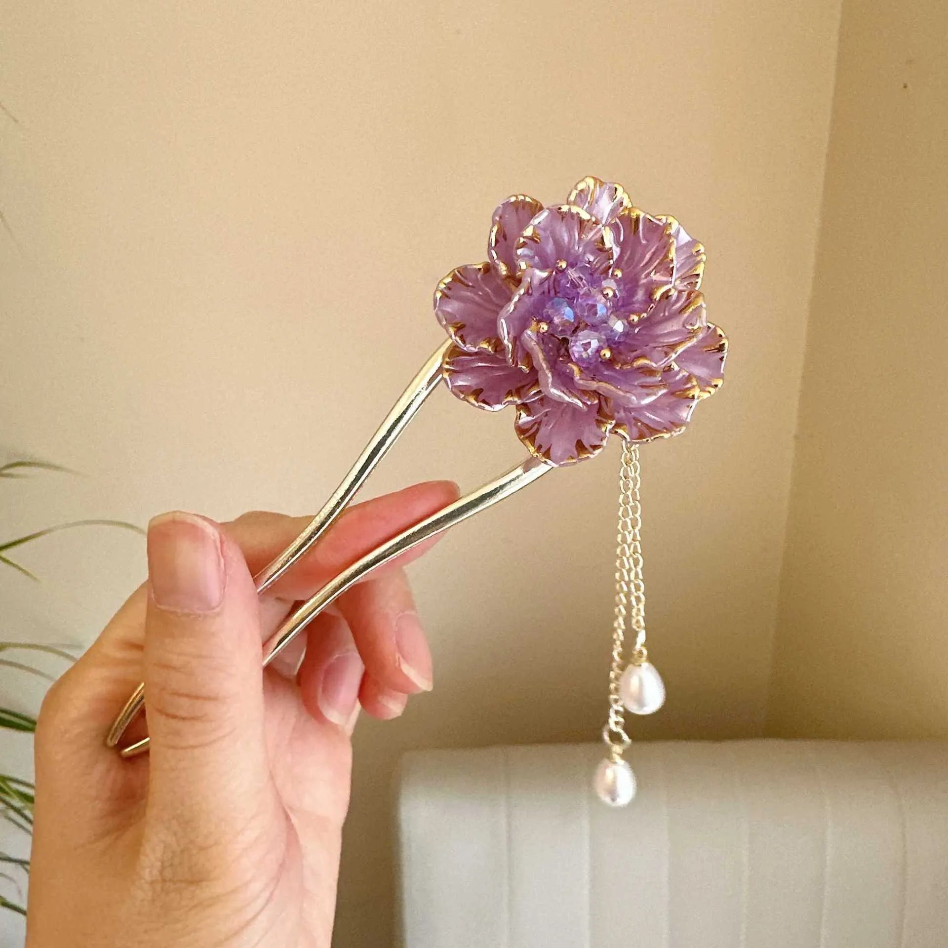 Purple and white peony flower tassel U-shaped hairpin with alloy construction