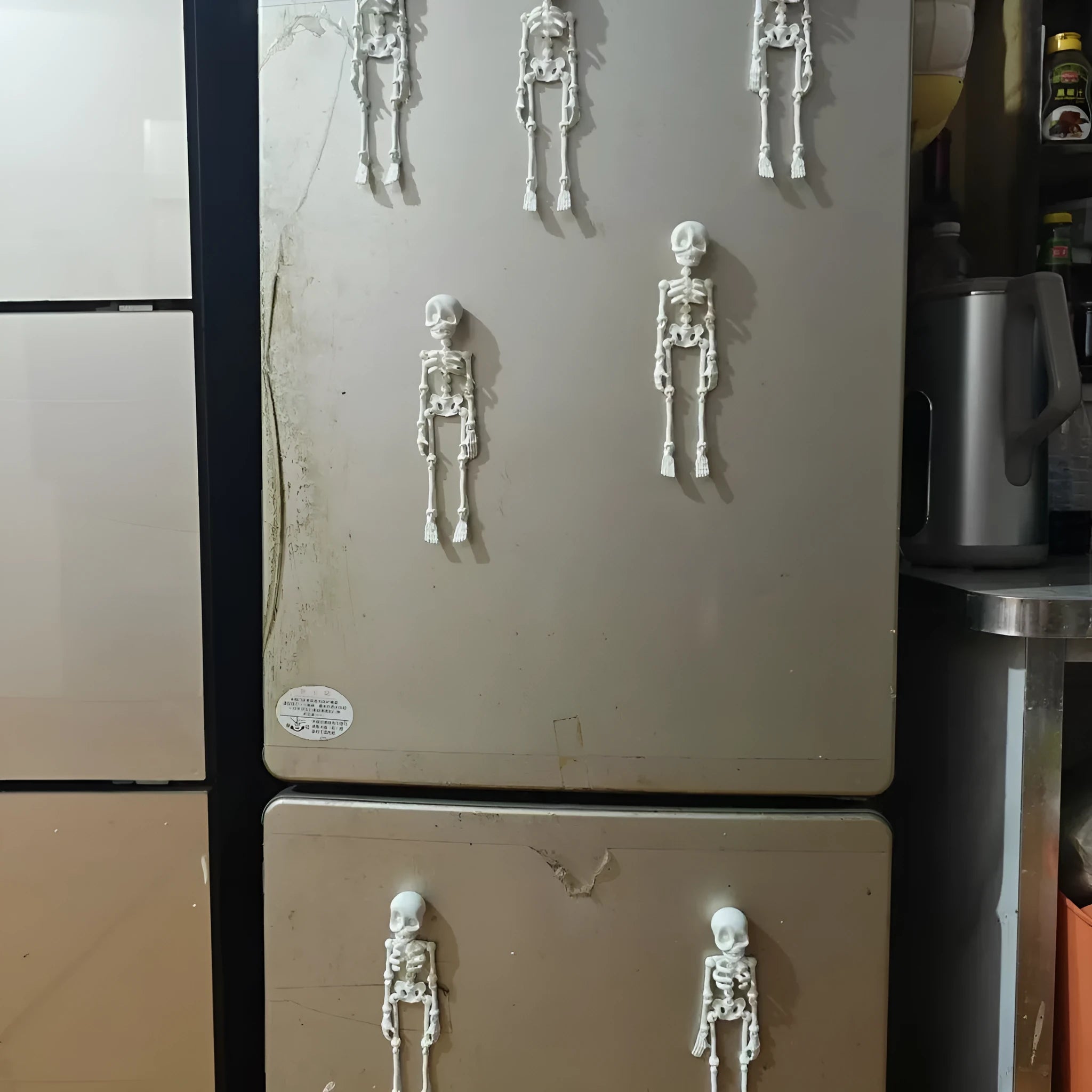3D printed skull ornament 18cm high in various colours including luminous green and bone color for modern art decoration