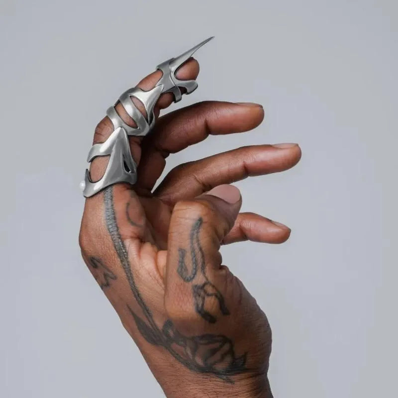 Silver alloy punk armour fashion ring finger stall