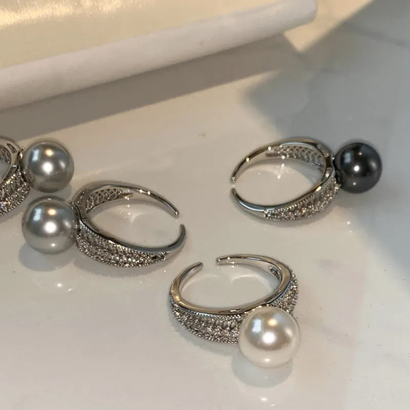 Adjustable copper open finger ring with geometric black pearl design