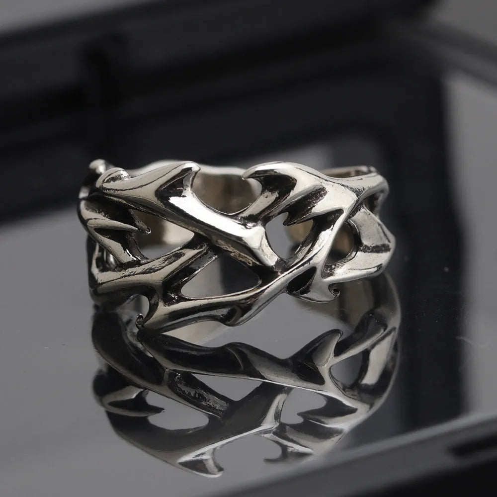 Adjustable copper ring with geometric thorn flower design in J2150 colour