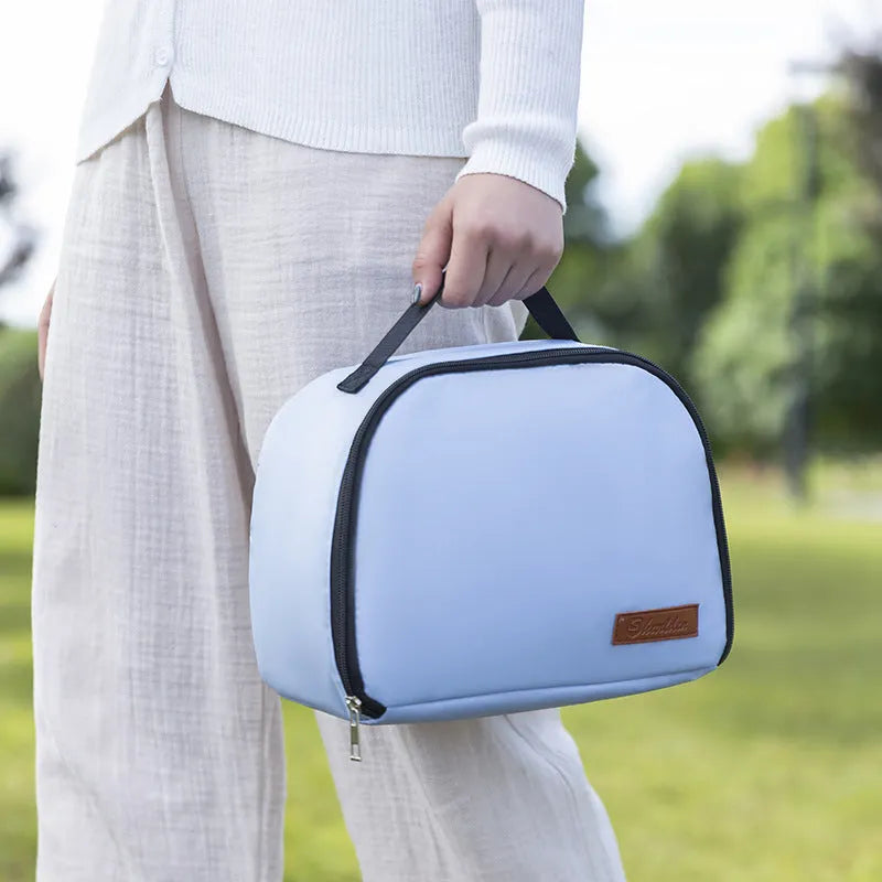 Insulated lunch box bag in textured cloth with large capacity for food preservation