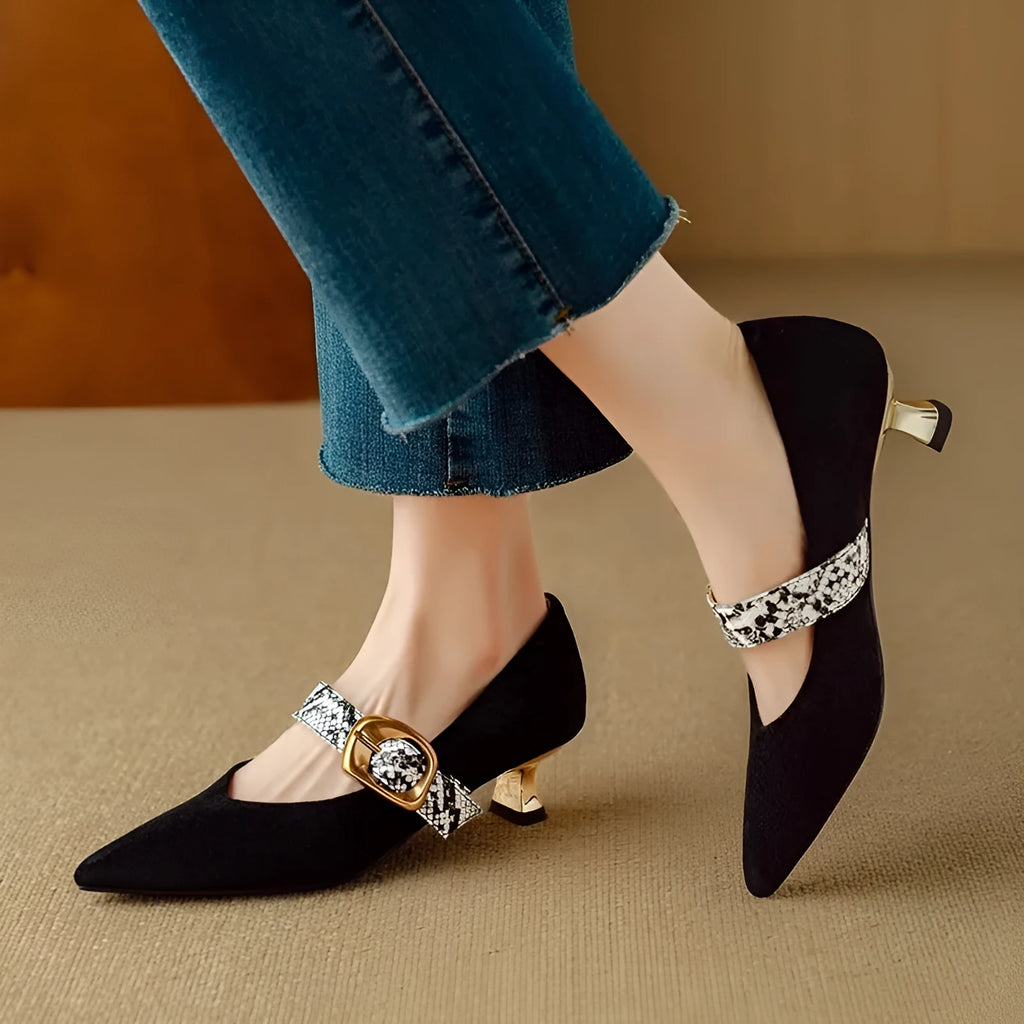 Women's black French pointed high heels with stiletto heel and buckle fastening