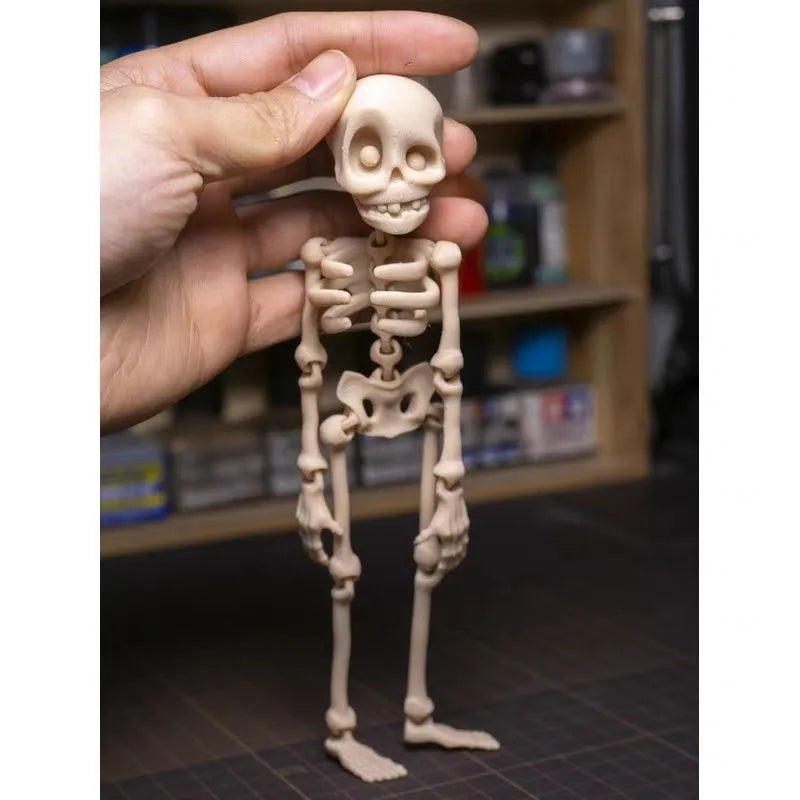 3D printed skull ornament 18cm high in various colours including luminous green and bone color for modern art decoration