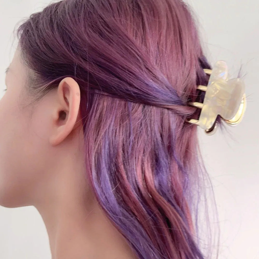 Dopamine retro acetate hair barrettes with medium metal grip in R08 colour variations