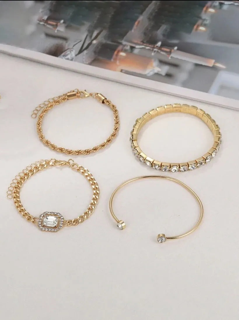 Women's retro geometric metal chain bracelet four-piece set in gold or silver alloy finish