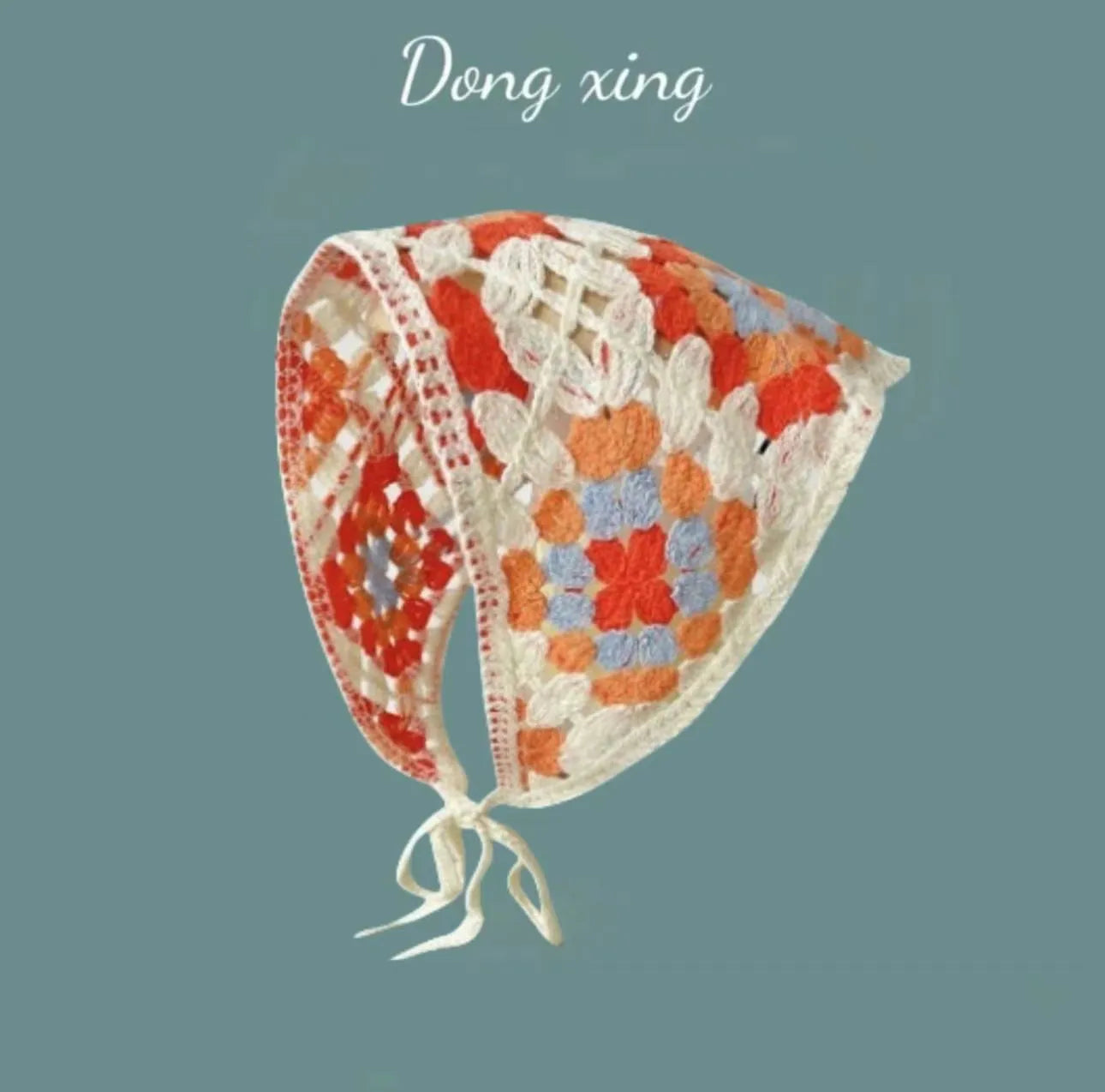 Women's cotton triangle shawl with floral French retro pattern in daisy design colours