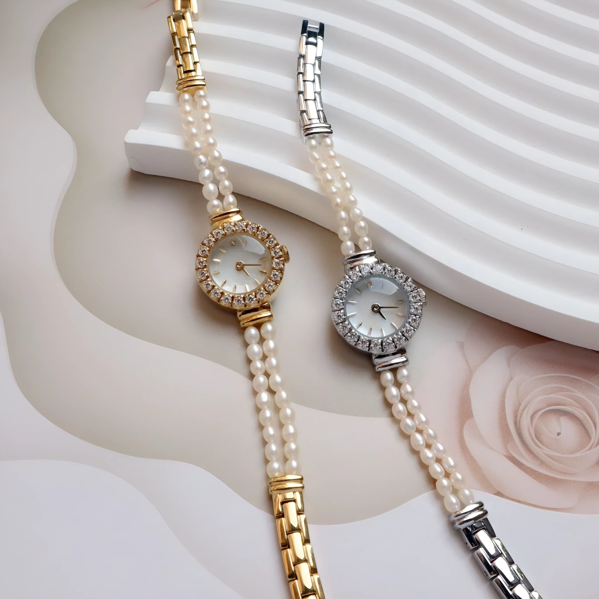 Women's light gold bracelet watch with natural freshwater pearls and round 18mm dial