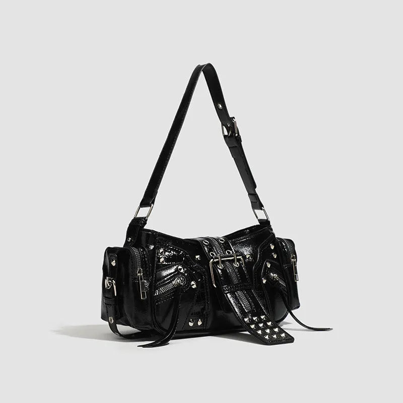 Black European American retro oil wax leather handbag with three-dimensional dumpling shape and shoulder strap