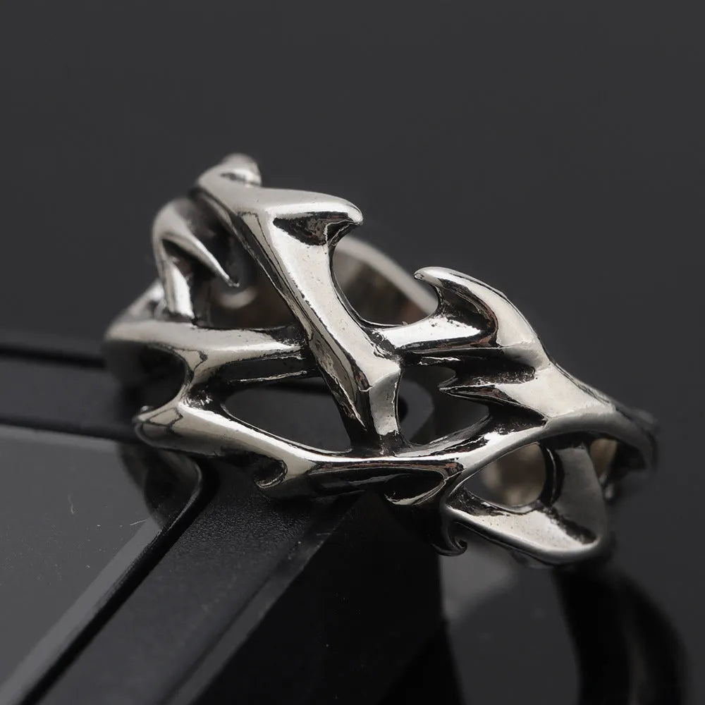 Adjustable copper ring with geometric thorn flower design in J2150 colour