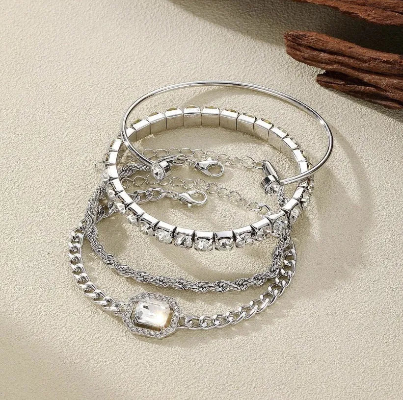Women's retro geometric metal chain bracelet four-piece set in gold or silver alloy finish