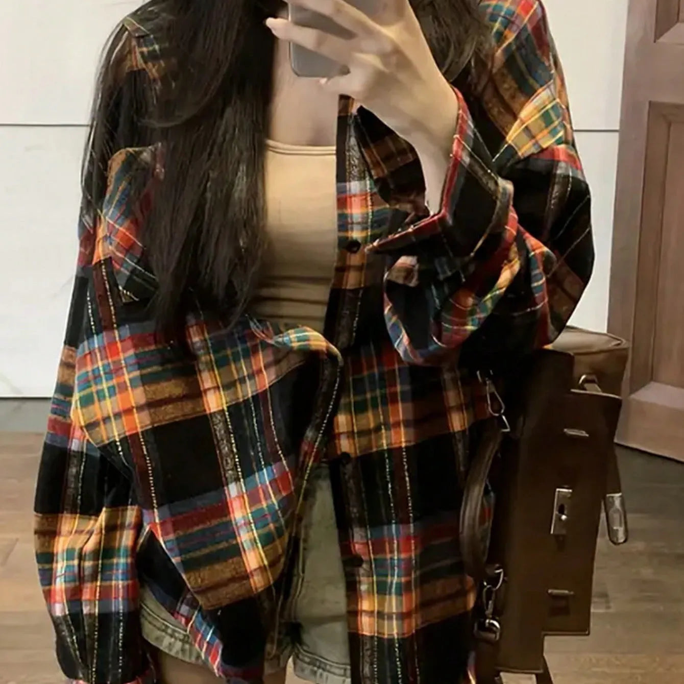 Women's loose fit cotton plaid shirt in retro style with long sleeves
