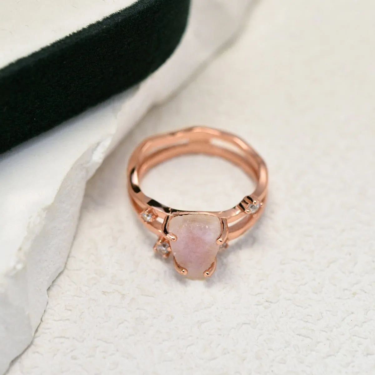 S925 silver irregular triangle moonstone ring in rose gold, white gold, and yellow gold electroplated finishes