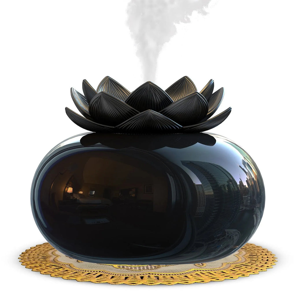 Pure black round USB aromatherapy humidifier with ultrasonic mist outlet