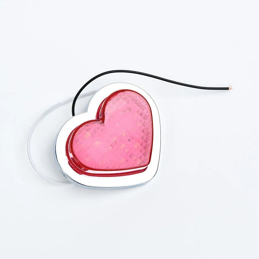 Japanese-style heart-shaped red LED automotive sidelight for fender mounting