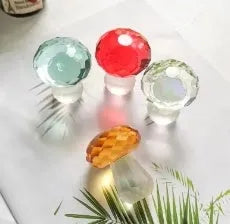 Small colorful crystal mushroom decoration in modern geometric style measuring 40x53mm for gift giving