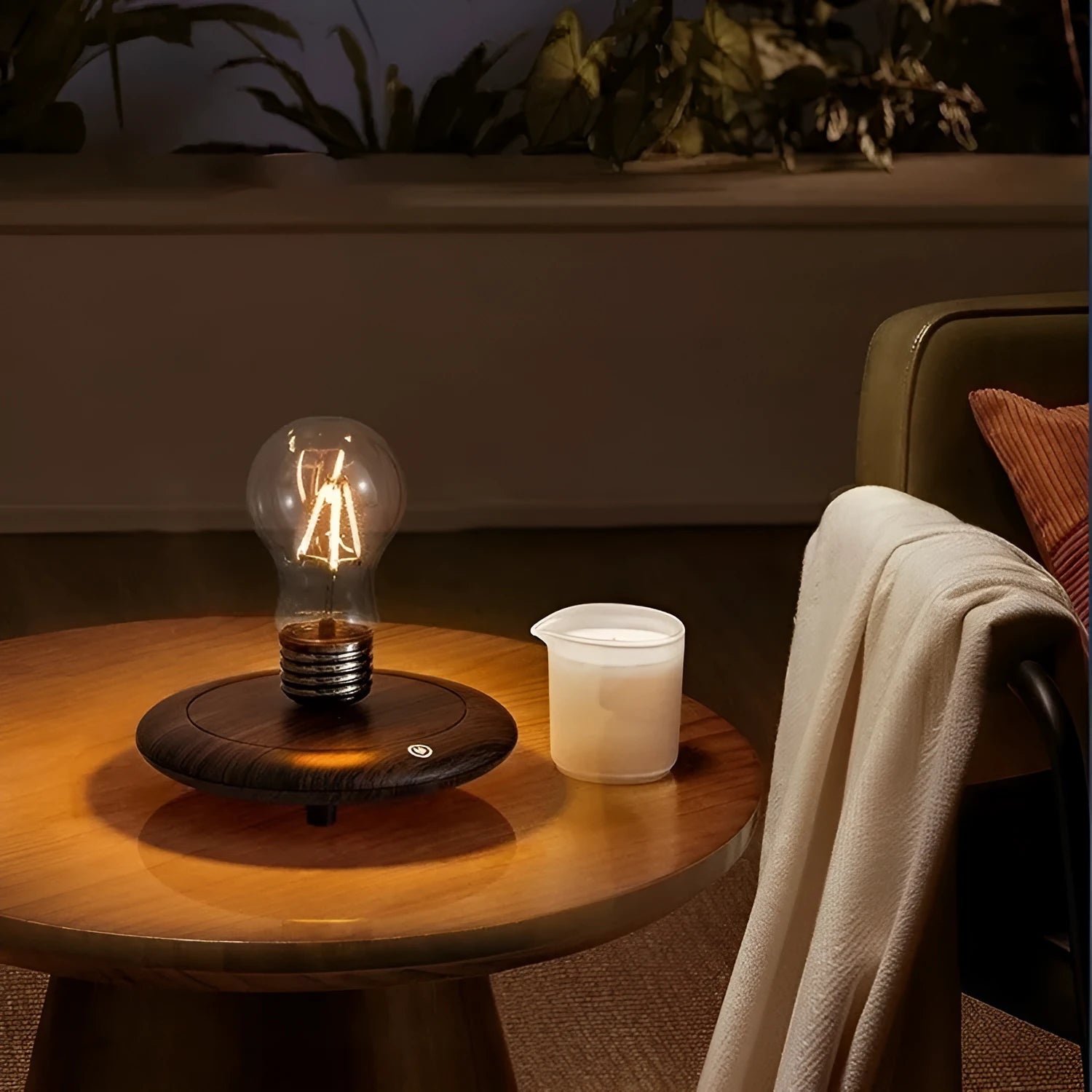 Suspension bulb creative small night lamp with iron art construction and 11cm base