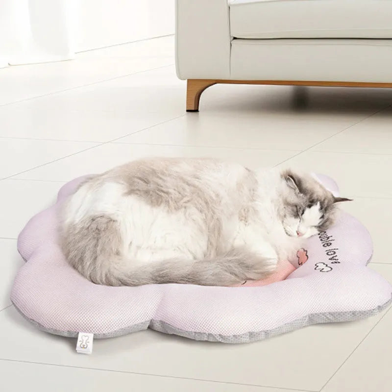 Green ice silk pet cooling mat for dogs and cats shown in a large size.