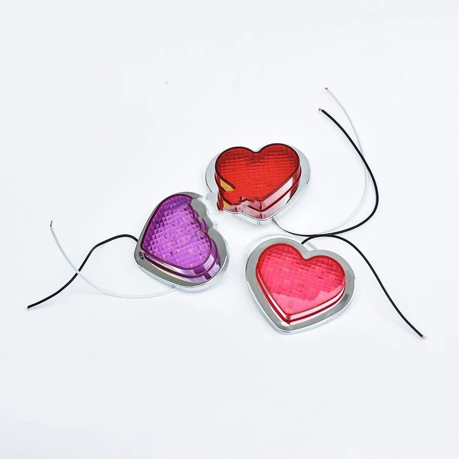 Japanese-style heart-shaped red LED automotive sidelight for fender mounting