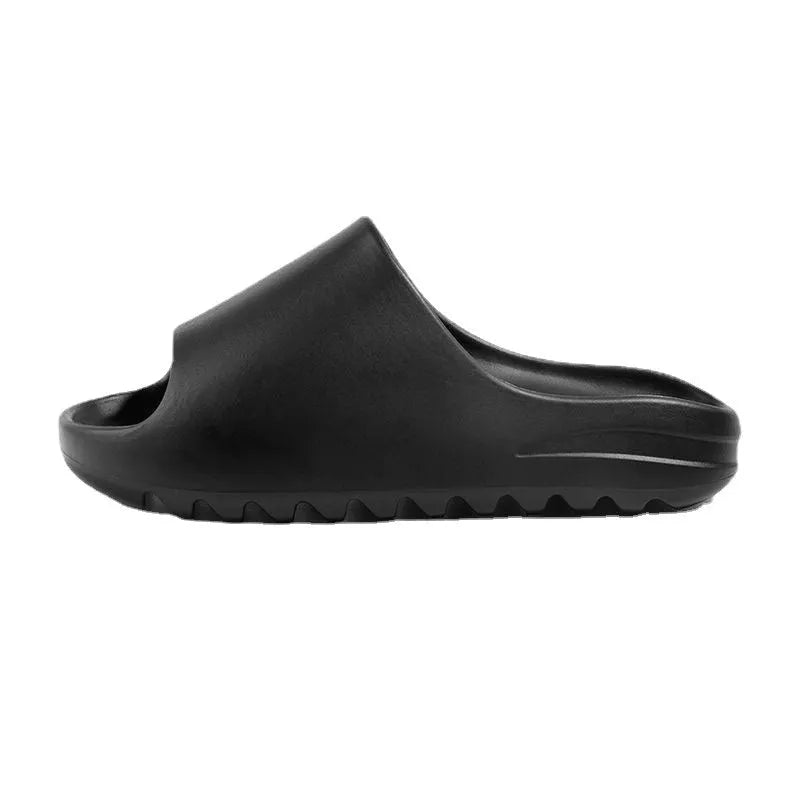 Women's thick-sole beach slippers in available colours with EVA injection moulded construction