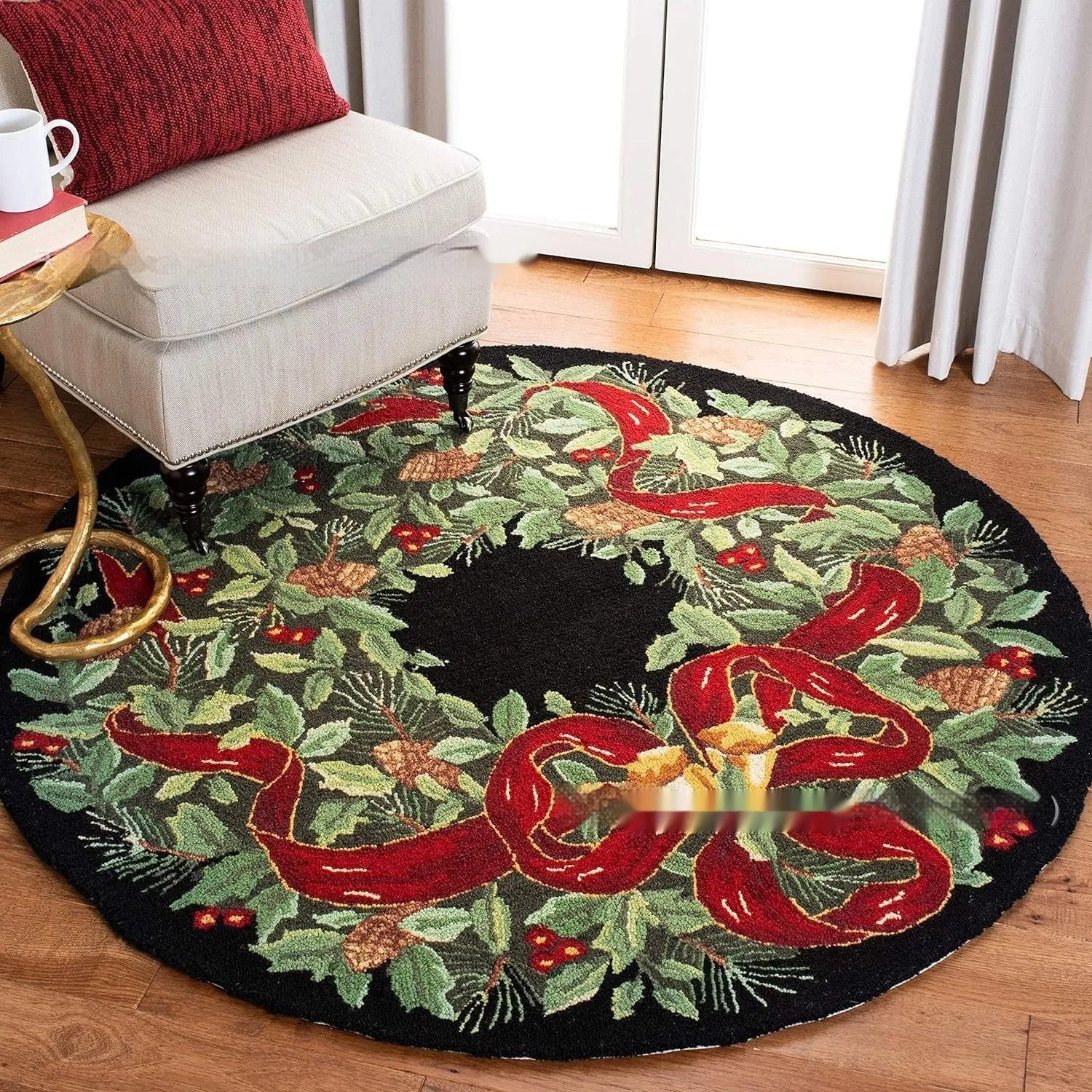 Round Christmas-themed carpet on floor, available in 60cm and 80cm sizes.