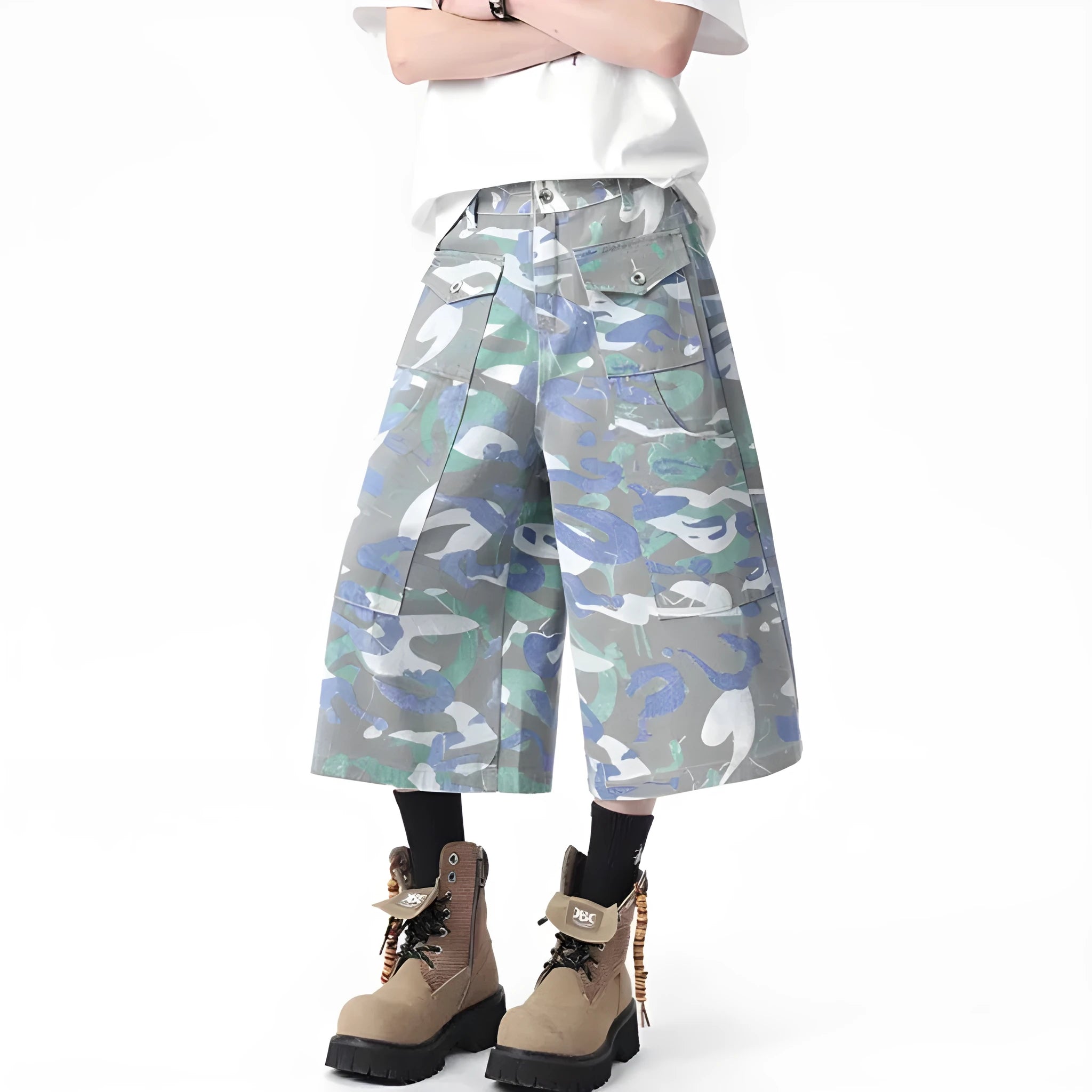 Cropped straight-leg camouflage work trousers with a side pocket on a mannequin.