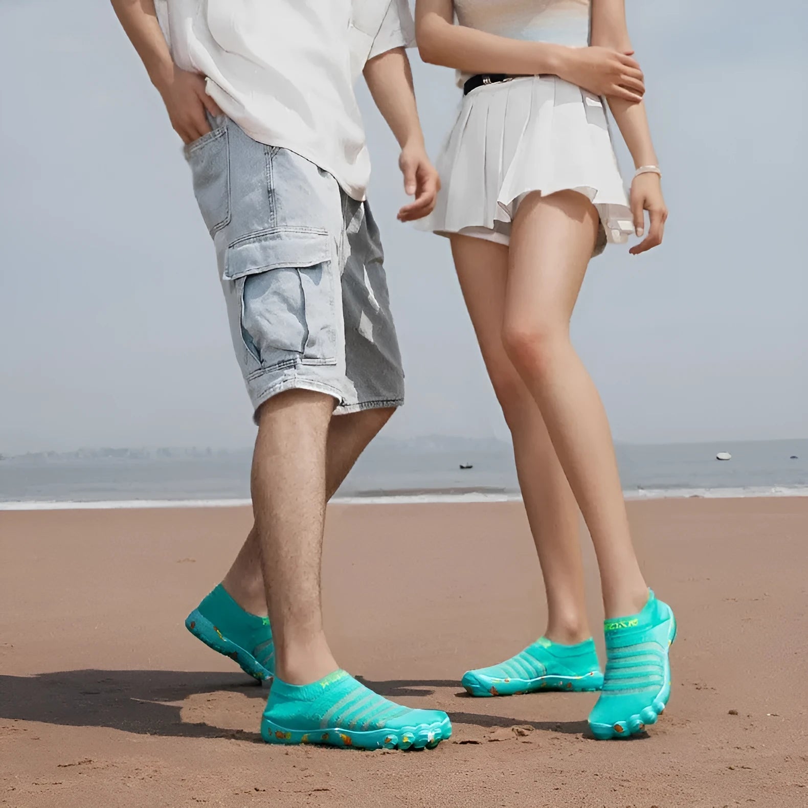 Men's and women's flyknit fishing line water shoes in camouflage colours with rubber sole and lace-up front.
