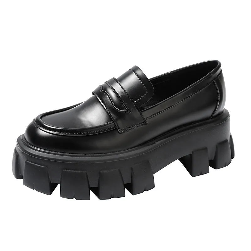 British style wide fat foot loafers in patent leather and matte finish, showing rubber sole and slip-on design.