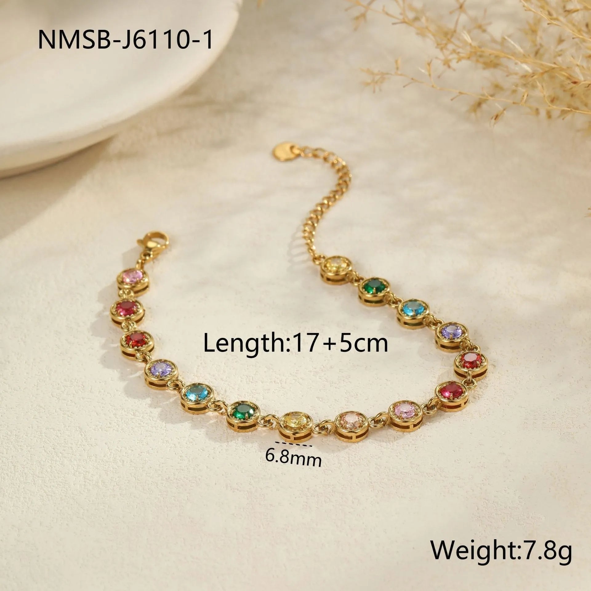 Women's stainless steel bracelet in gold or silver with square, circular, or heart-shaped geometric design